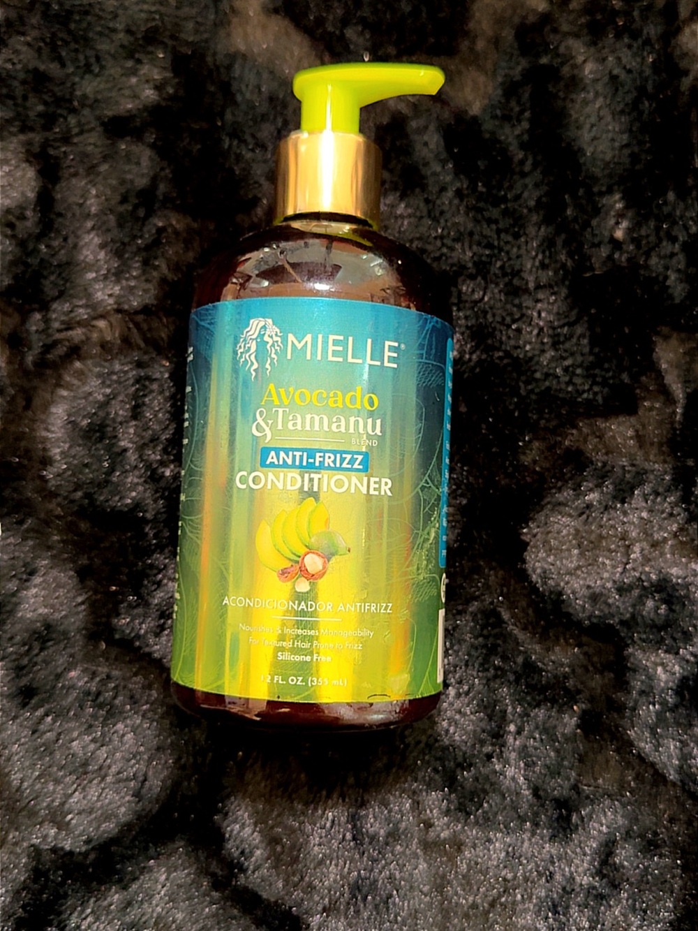 Mielle Avocado & Tamanu Anti-Frizz Conditioner — Green
